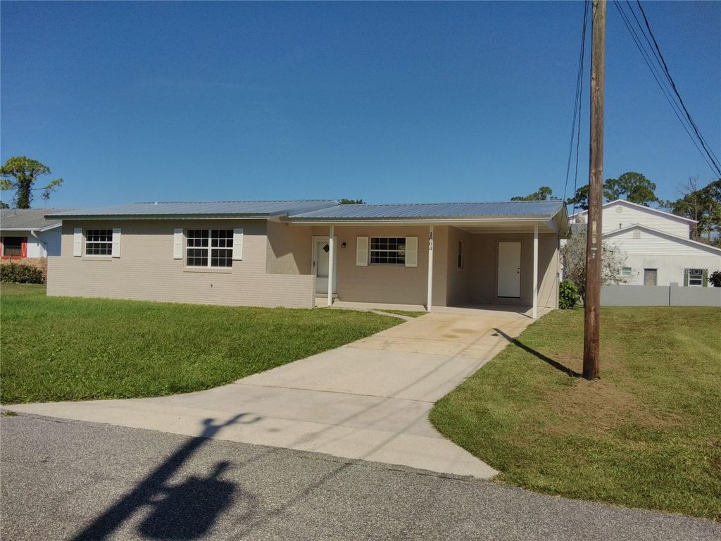 1004 WILKINS STREET, New Smyrna Beach, FL 32168