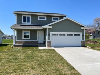 4460 SW 23rd Street, Des Moines, IA 50321