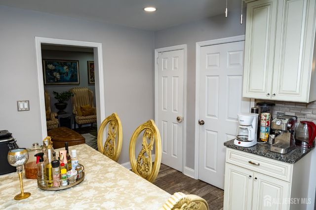 15 S Pulaski Avenue, Sayreville, NJ 08872