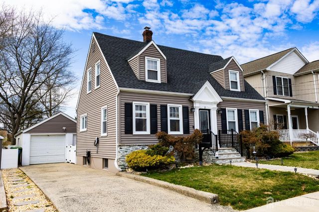 15 S Pulaski Avenue, Sayreville, NJ 08872