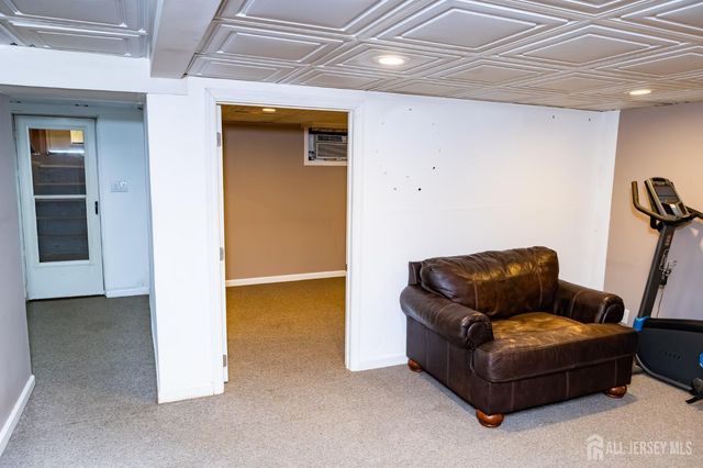 15 S Pulaski Avenue, Sayreville, NJ 08872