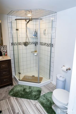 15 S Pulaski Avenue, Sayreville, NJ 08872