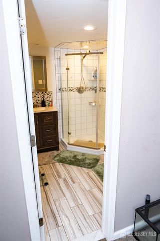 15 S Pulaski Avenue, Sayreville, NJ 08872