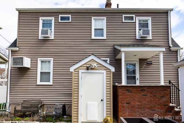 15 S Pulaski Avenue, Sayreville, NJ 08872