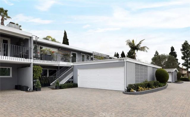 1504 Westcliff Drive 5, Newport Beach, CA 92660