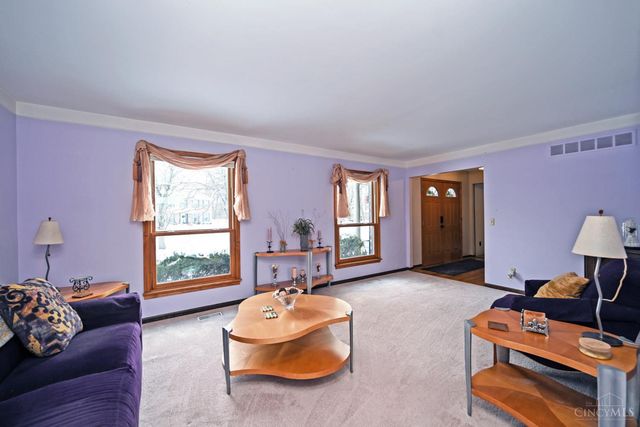 8736 Tiburon Drive, Cincinnati, OH 45249