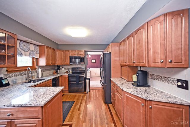 8736 Tiburon Drive, Cincinnati, OH 45249