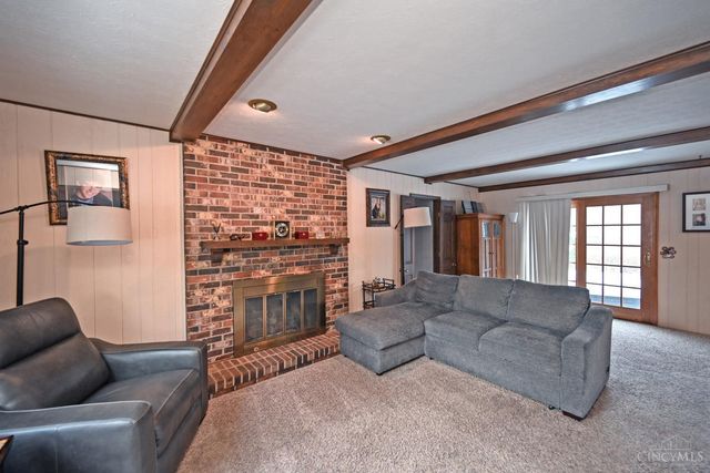 8736 Tiburon Drive, Cincinnati, OH 45249