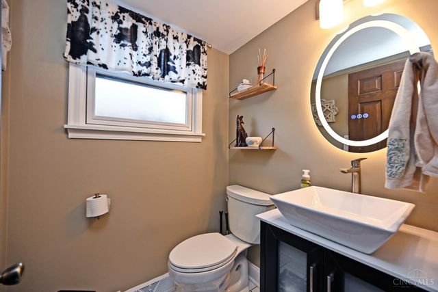 8736 Tiburon Drive, Cincinnati, OH 45249