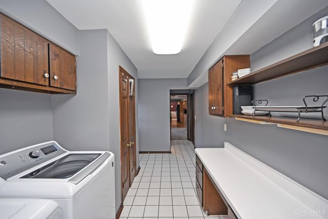 8736 Tiburon Drive, Cincinnati, OH 45249