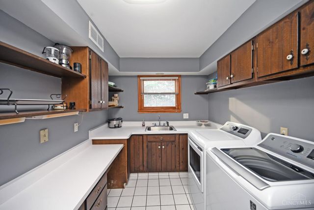 8736 Tiburon Drive, Cincinnati, OH 45249