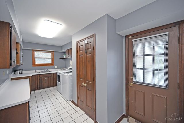 8736 Tiburon Drive, Cincinnati, OH 45249