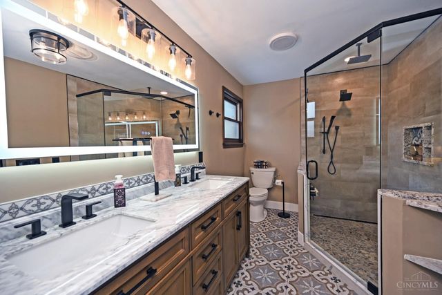 8736 Tiburon Drive, Cincinnati, OH 45249