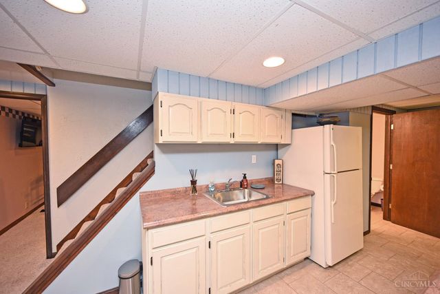 8736 Tiburon Drive, Cincinnati, OH 45249