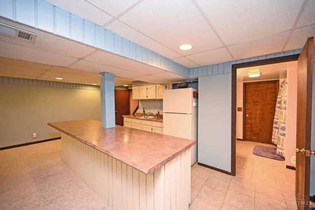 8736 Tiburon Drive, Cincinnati, OH 45249