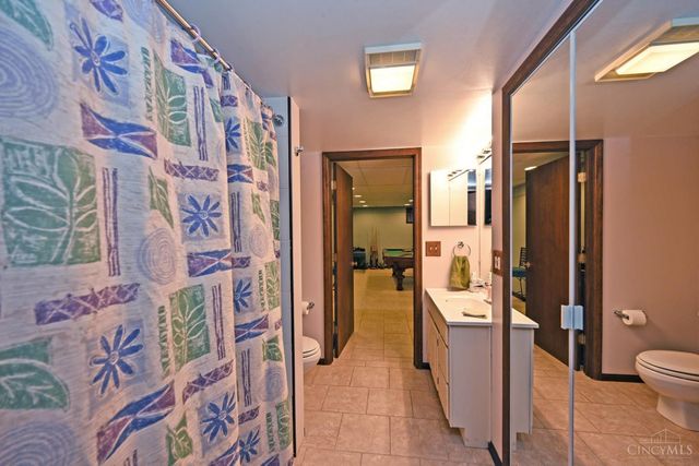 8736 Tiburon Drive, Cincinnati, OH 45249