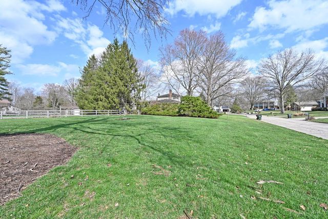 8736 Tiburon Drive, Cincinnati, OH 45249