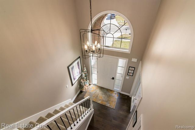 707 6th Street, Fenton, MI 48430