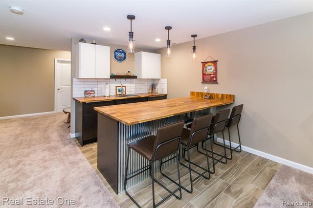 707 6th Street, Fenton, MI 48430