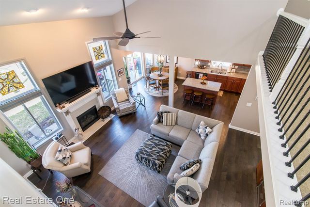 707 6th Street, Fenton, MI 48430