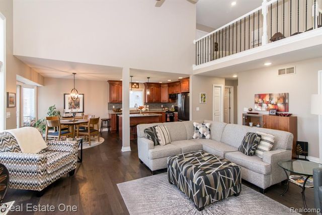 707 6th Street, Fenton, MI 48430