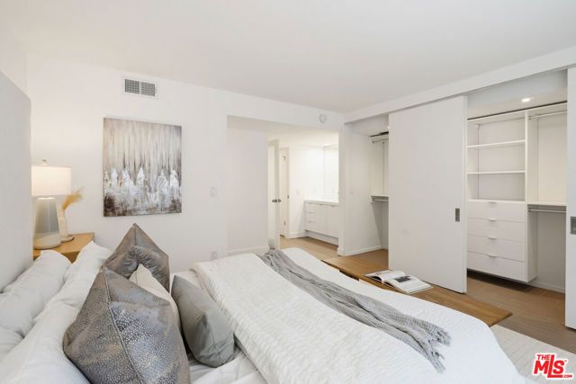 11711 Brookhaven Avenue 3, Los Angeles, CA 90064