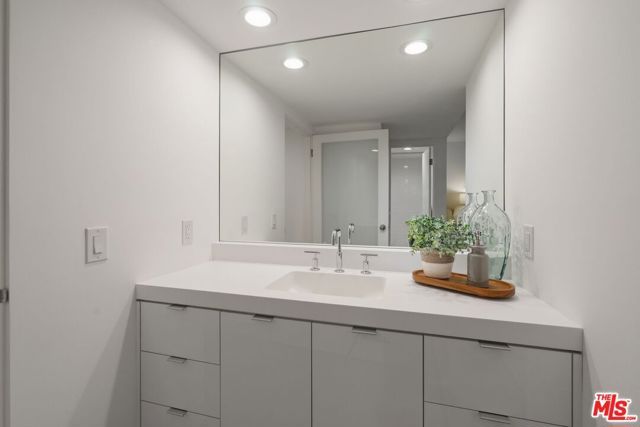 11711 Brookhaven Avenue 3, Los Angeles, CA 90064