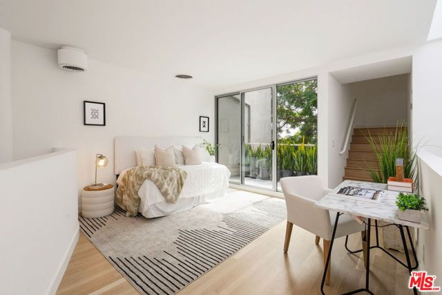 11711 Brookhaven Avenue 3, Los Angeles, CA 90064