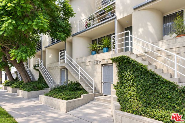 11711 Brookhaven Avenue 3, Los Angeles, CA 90064