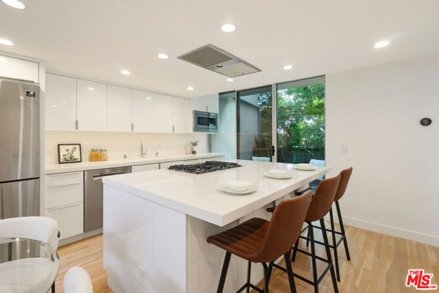 11711 Brookhaven Avenue 3, Los Angeles, CA 90064