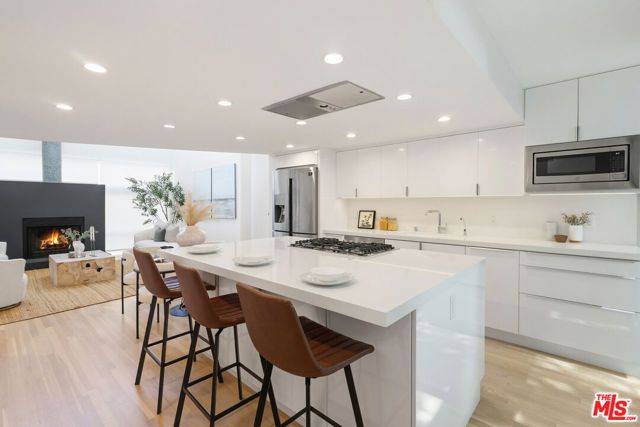 11711 Brookhaven Avenue 3, Los Angeles, CA 90064