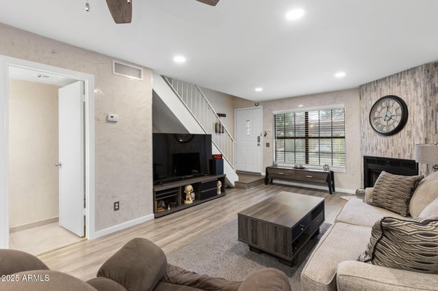 4901 E KELTON Lane 1052, Scottsdale, AZ 85254