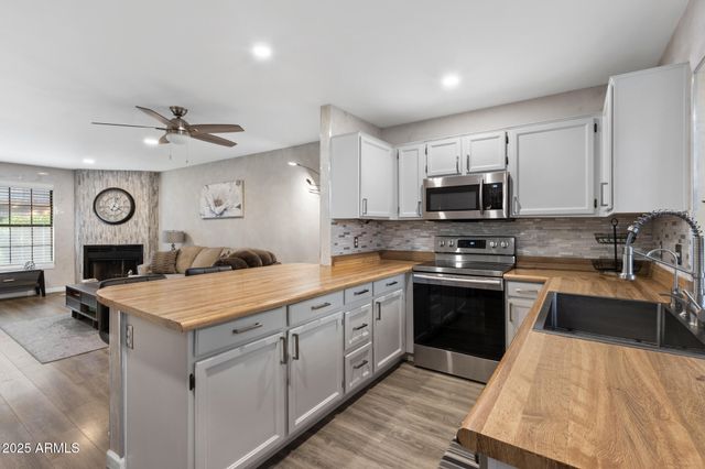 4901 E KELTON Lane 1052, Scottsdale, AZ 85254