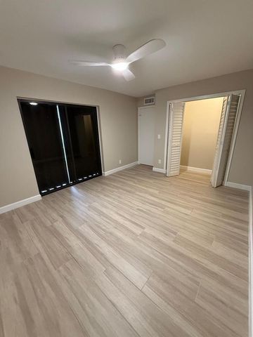 79 Lake Arbor Drive 79, Palm Springs, FL 33461