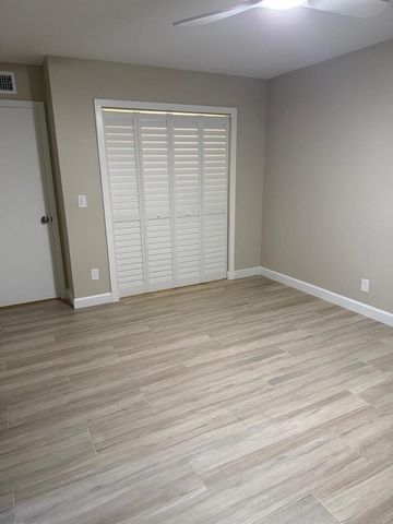 79 Lake Arbor Drive 79, Palm Springs, FL 33461