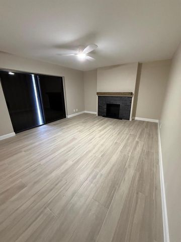 79 Lake Arbor Drive 79, Palm Springs, FL 33461