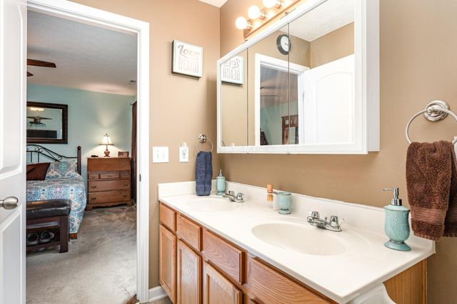 5809 Ivy Branch Drive, Dublin, OH 43016