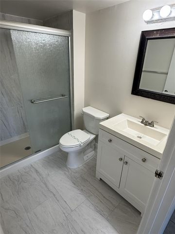 8701 Wiles Rd 108, Coral Springs, FL 33067