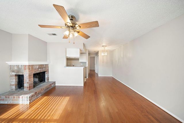 7402 Alabonson Road 506, Houston, TX 77088