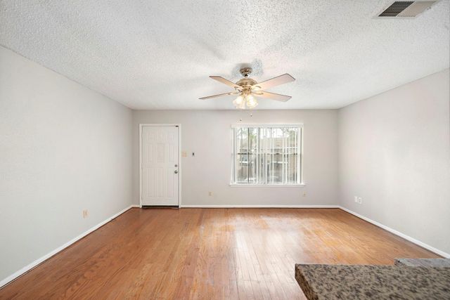7402 Alabonson Road 506, Houston, TX 77088