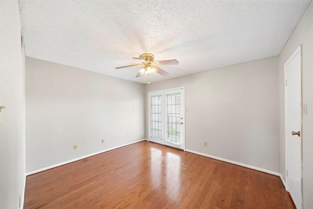 7402 Alabonson Road 506, Houston, TX 77088