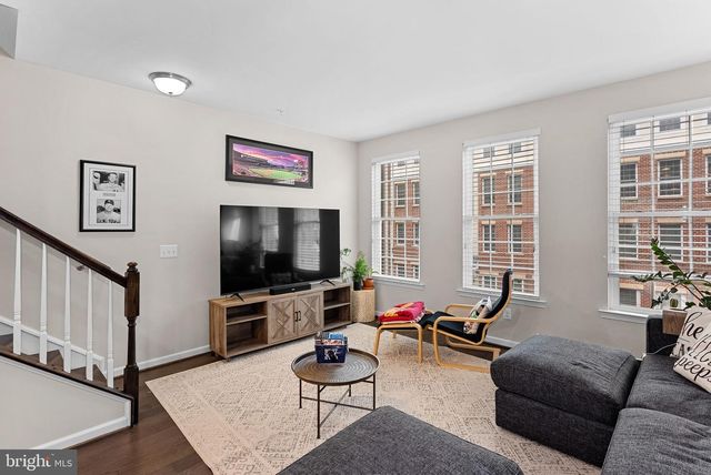 274 HIGH RAIL TER SE, Leesburg, VA 20175