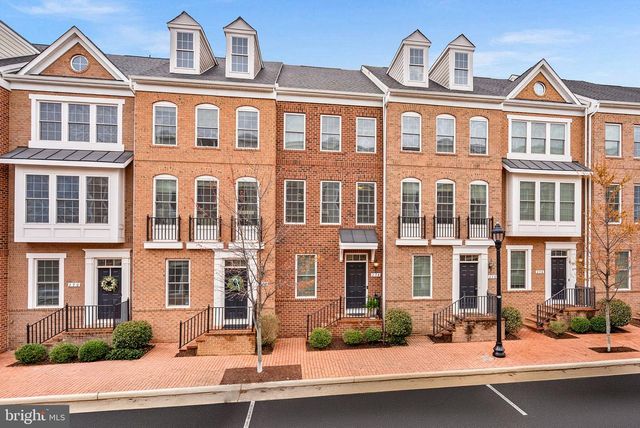 274 HIGH RAIL TER SE, Leesburg, VA 20175