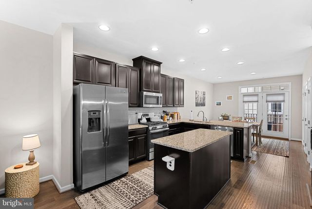 274 HIGH RAIL TER SE, Leesburg, VA 20175