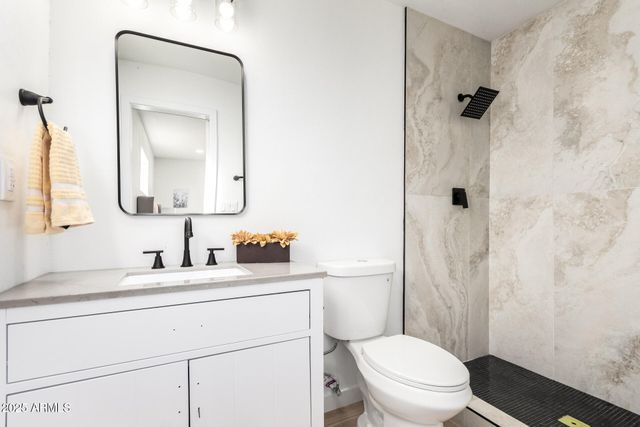 5237 E Dallas Street, Mesa, AZ 85205