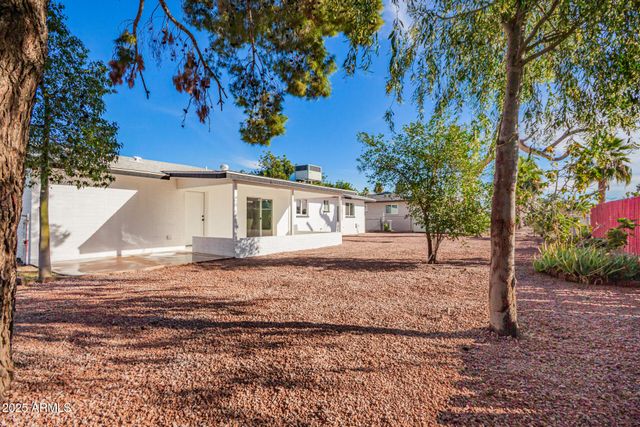 5237 E Dallas Street, Mesa, AZ 85205