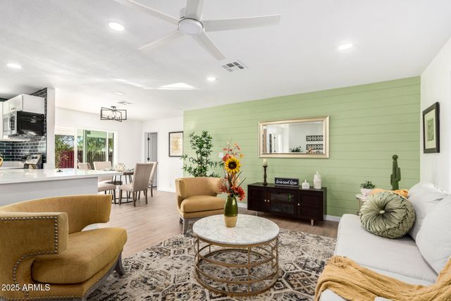 5237 E Dallas Street, Mesa, AZ 85205