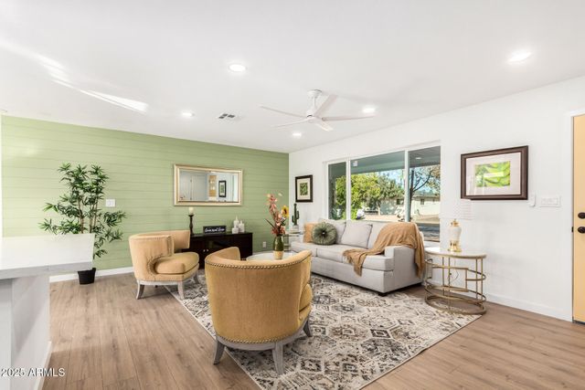 5237 E Dallas Street, Mesa, AZ 85205