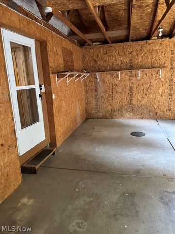 300 Henry Avenue, East Liverpool, OH 43920