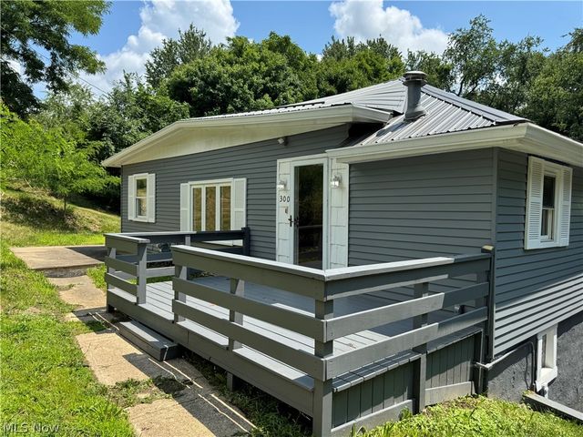 300 Henry Avenue, East Liverpool, OH 43920